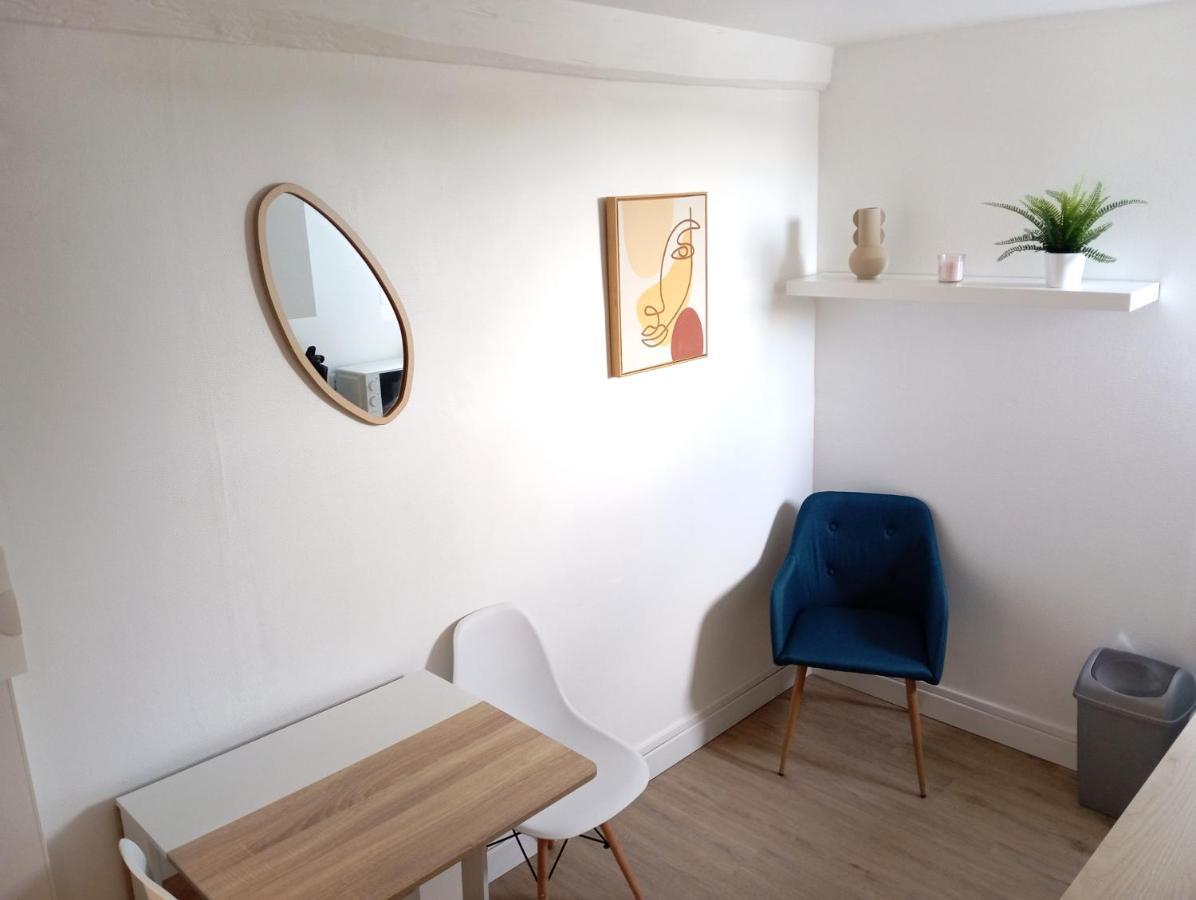 Appartement Cosy Plein Centre Conches-en-Ouche Экстерьер фото