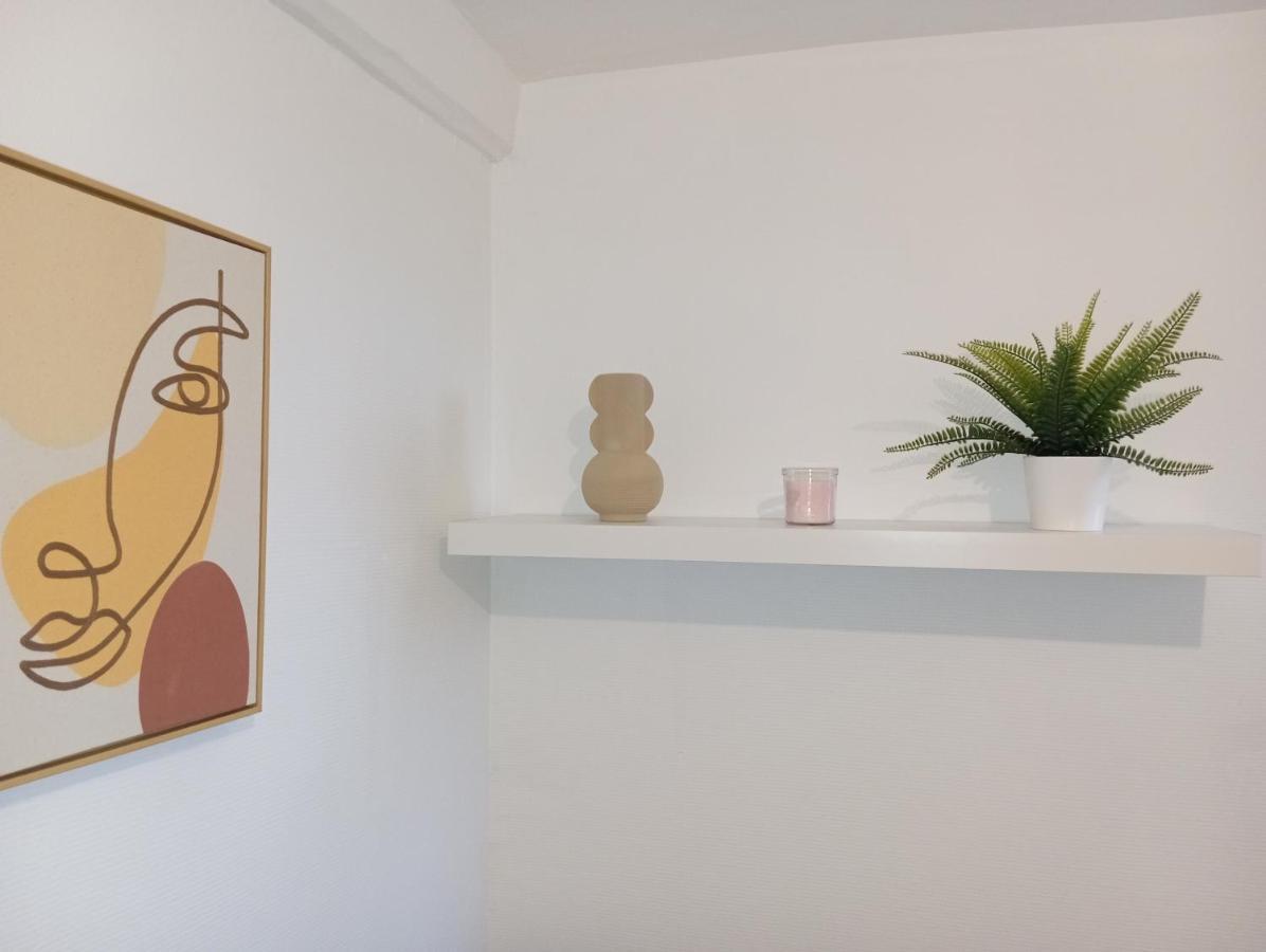 Appartement Cosy Plein Centre Conches-en-Ouche Экстерьер фото