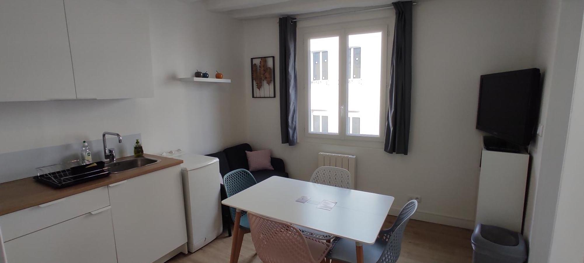 Appartement Cosy Plein Centre Conches-en-Ouche Экстерьер фото